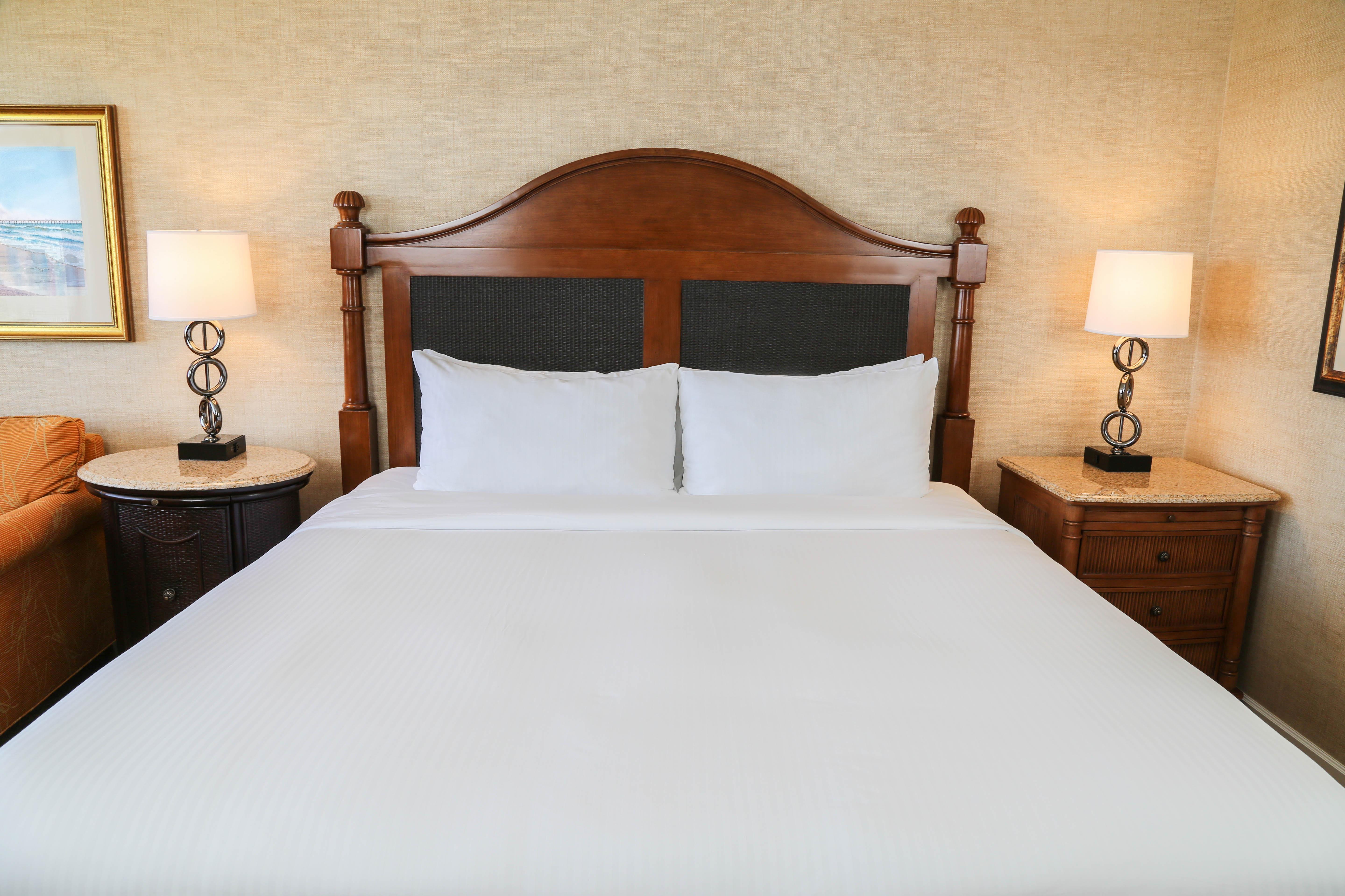 Renaissance Newport Hotel 4*