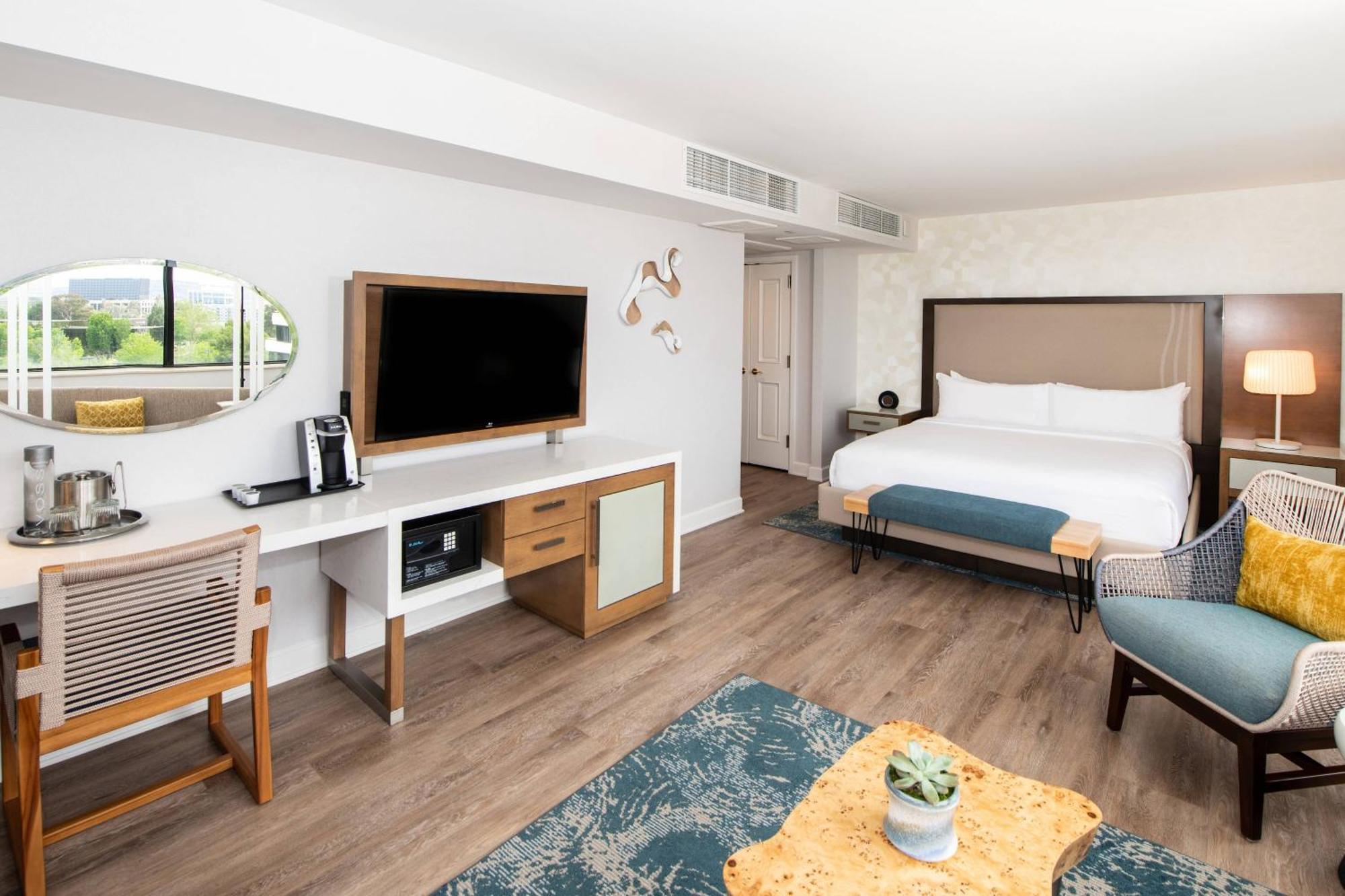 Hotel Renaissance Newport 4*