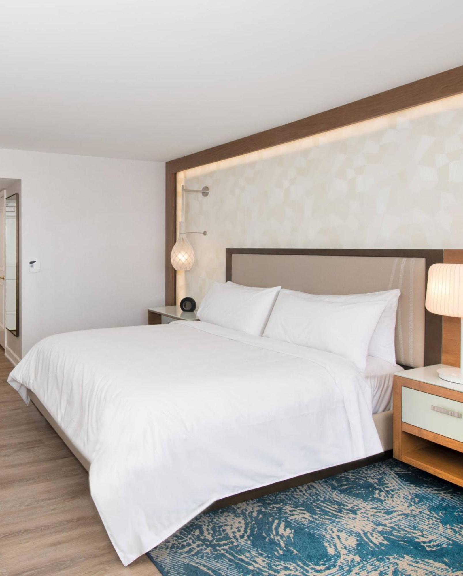 Renaissance Newport Hotel Newport Beach